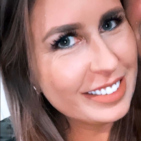 Meet your Posh Ambassador- Stef - Picture 3 of 5